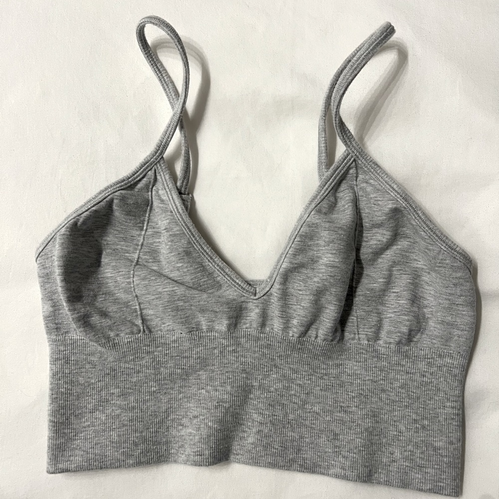 Alo yoga sports bra!